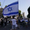 Stotine ljudi protestovalo u Londonu zbog izraelskih talaca, tražili povlačenje priznanja Palestine