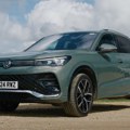 Sa vrha brda bacili VW Tiguan i Peugeot 3008 (VIDEO)