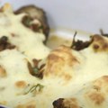 Grčki papucaki Punjeni patlidžan koji će vas osvojiti na prvi zalogaj "papuča" puna ukusa