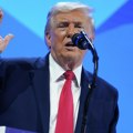 Tramp: Zamolio sam Putina da ne gađa Kijev