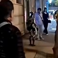 VIDEO: Žena završila u bolnici nakon što ju je uplašio humanoidni robot