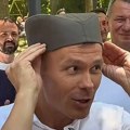 "I šajkaču i rakiju" Siniša Mali posetio Batočinu: "Sve što su mi poklonili odmah sam morao da probam" (video)