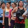 Olimpijska šampionka se poklonila Adriani Vilagoš, srpska atletičarka dobila veliku čast