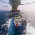 Huti objavili snimak otmice broda: Sleteli helikopterom, držali posadu na nišanu