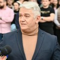 Privremeno obustavljena blokada Filozofskog fakulteta Rektor novosadskog univerziteta osudio govor mržnje Dinka Gruhonjića
