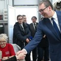 Vučić obišao fabriku nameštaja u Varvarinu: Ovakvi ljudi održavaju našu zemlju FOTO