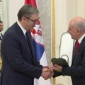 Vučiću na ceremoniji u Budimpešti predsednik Mađarske uručio orden