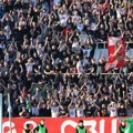 Delije se usred noći pojavile ispred stadiona narednog rivala i poslale poruku uz bakljadu