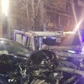 Nove slike stravičnog sudara u Kneza Miloša. Dve osobe prevezene na VMA: vozila neprepoznatljiva, delovi svuda po putu (foto)