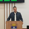 Манојловић: „Власт пропустила да Србија откупи већински удео у НИС-у“