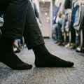 Избегавајте да носите црне чарапе у авиону: Бивши стјуард саветује путнике, а разлог ће вас изненадити