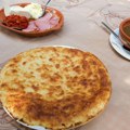 Ovako Turci prave burek: Od domaćih kora, a prže se u tiganju! Priprema je mnogo brža i jednostavnija (recept)