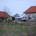 Inspektori oko kuće kod koje je nestala mala Danka u Banjskom Polju: Ponovo kopaju, stigla i forenzika?