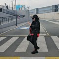 "Išla sam ulicom sa sinom i vrištala od plača": Našu pevačicu je posle smrti muža njegova porodica sa detetom izbacila iz…