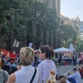 Pobunjeni univerzitet nastavlja protest ispred Vlade Srbije i blokadu ulice Kneza Miloša