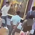 Opet neosetljivi turisti – uništena slika u galeriji u Firenci zbog „slučajnog" saplitanja