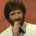 Богаташима је кречио зидове да заради неки динар, а онда постао певач каквог југа не памти: Данас живи од пензије од 170 евра…