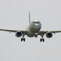 Novi ruski putnički avion SJ-100 serijske proizvodnje izveo prvi let /video/