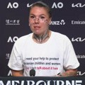 Ukrajinka obukla majicu s političkom porukom: Izbegla u Hrvatsku i ovo htela da pokaže Australiji