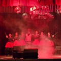 Mjuzikl „Više od ocene“ oduševio Sopot: Na sceni zablistalo skoro 40 učenika Ekonomsko-trgovinske škole