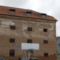 Zbor Sremska Mitrovica: Uklonjen politički baner sa objekta koji ima status kulturnog dobra od velikog značaja