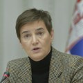 Ana Brnabić o neredima opozicije ispred gradske skupštine: Oni ruše narodnu imovinu i to će narodnim parama morati da se…