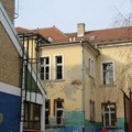 Pokrajinska vlada: 19 miliona dinara za hitnu sanaciju osnovne škole u Sremskim Karlovcima