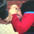 Posle tuče u Obrenovcu, završili su u urgentnom Jedan maloletnik je zadobio nagnječenje mozga, a drugi prelom lobanje