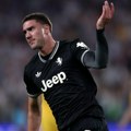 Sad mu se navijači klanjaju: Vlahović najbolji igrač Juventusa za mesec septembar