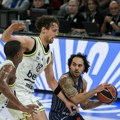 Kokoškov tone - Fener slomio Efes
