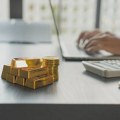 Zlato ponovo u fokusu: Zašto sve više građana i kompanija u Srbiji bira investiciono zlato