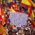 Španija na nogama: Hiljade ljudi na protestima u Madridu protiv vlade Pedra Sančesa zbog korupcije (foto)