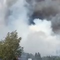 (Video) Dim kulja na sve strane: Veliki požar u podnožju srpske planine: Ljudi u čudu vade telefone