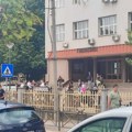 Gimnazijalci u Leskovcu prikupljaju pomoć za teško bolesnu drugaricu