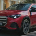 Novi Mercedes izgleda kao automobil iz budućnosti: Svetli u mraku, sam se parkira i ima ChatGPT