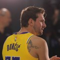 "Nisam mogao da se vratim u Ameriku, bio sam sa ćerkama": Dončić progovorio o novom timu Lejkersa i nezaboravnom letu