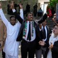 Imran Kan oslobođen optužbi za korupciju, ali tu nevoljama nije kraj