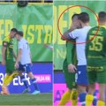 Srbin i Albanac se sukobili usred utakmice, a onda se umešao čuveni hrvat! Potpuni haos na utakmici Hajduk Splita! (video)