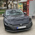 Državni službenici se voze po jugu Srbije autom Vlade sa isteklom registracijom