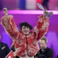 Ko je ovogodišnji pobednik Evrovizije: Nemo iz Švajcarske iskrenom pesmom osvojio Evropu
