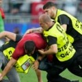 Uefa pojačava bezbednost na EP zbog upada navijača na teren