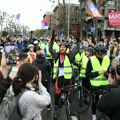 Novosadski studenti biciklima i peške idu na protest u Loznici: Ovo je spisak stvari koje su im potrebne