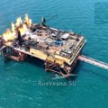 Hrabra akcija ruskih specijalaca: Stigli čamcima i spalili Ukrajinsku platformu u Crnom moru (video)