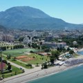 Neviđen prizor na Jadranu Turisti zabezeknuti – iz vode izronile divlje zveri! (video)