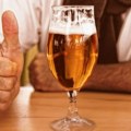 Dve trećine zaposlenih pije zbog posla Stres, pritisak i anksioznost na radnom mestu "tera" na konzumaciju alkohola