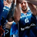 Slovenija oslabljena protiv Nemačke: Pađen povredio koleno