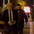 Жељко Самарџић први пут у јавности са зетом! Заједно стигли на славље код Браје, а у рукама посебан поклон