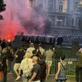 BLOG: Vatrometi, topovski udari i hapšenja: Simultani sukobi buknuli oko Ćacilenda