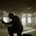 Tom Kruz neprepoznatljiv u novom trejleru Potpuna transformacija za film "Digger" izazvala lavinu komentara: Da li je ovo…