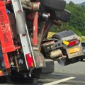 Lančani sudar kod Crnoljeve! Sudarila se tri kamiona i auto, jezivi prizori na licu mesta!